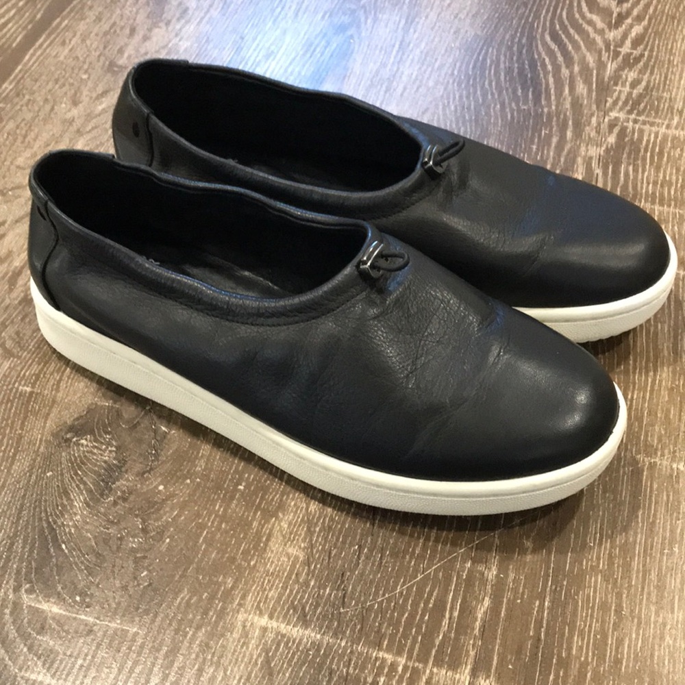 Eileen Fisher Sydney black leather slip-on sneaker
